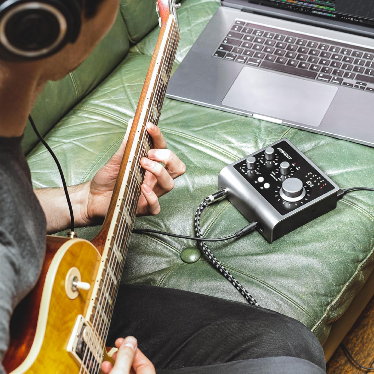 Audient iD4 (MKII) 2in/2out High-Performance USB 3.0 Audio Interface with Audient Console Mic Preamp, Dual Headphone Outputs, DI Instrument Input, ScrollControl Feature, & Free Software Bundle - Mac/Win/iOS Compatible - Image 3