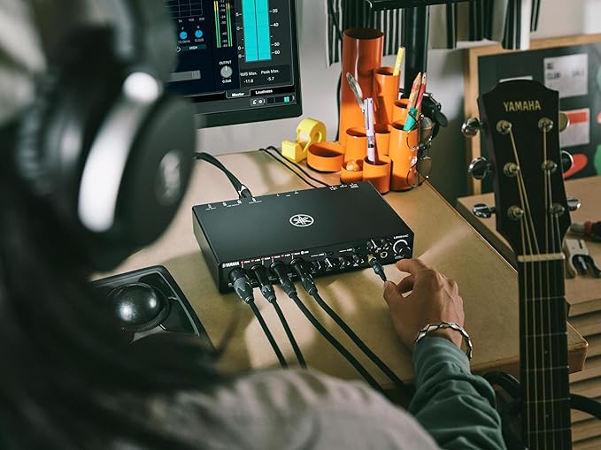 Yamaha 6-in/4-out USB-C Audio/MIDI Interface with 32-bit/192kHz Support, 4 combo and 2 Line Inputs, DSP-Powered Mixing/Effects, Steinberg Software Suite, Black URX44C - Image 6